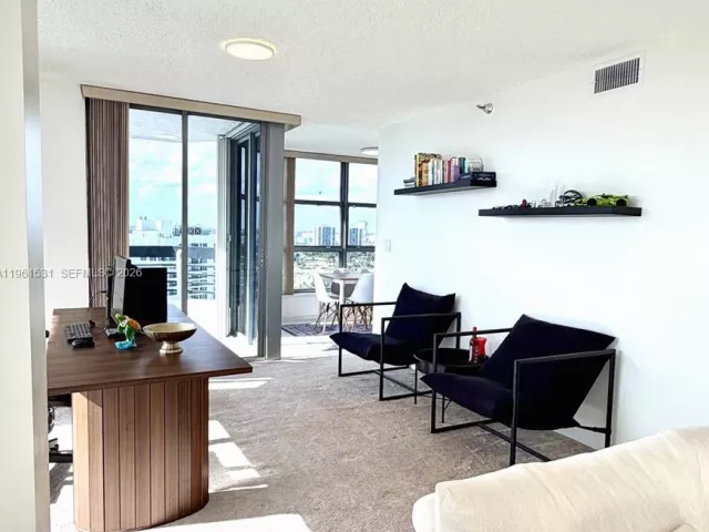 2-bedroom condo for sale in Aventura - 3530 Mystic Pointe Dr 2605 - MondialRealty