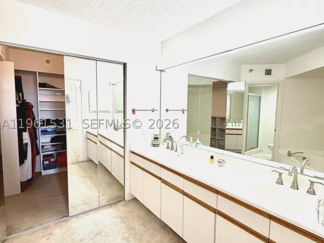 2-bedroom condo for sale in Aventura - 3530 Mystic Pointe Dr 2605 - MondialRealty
