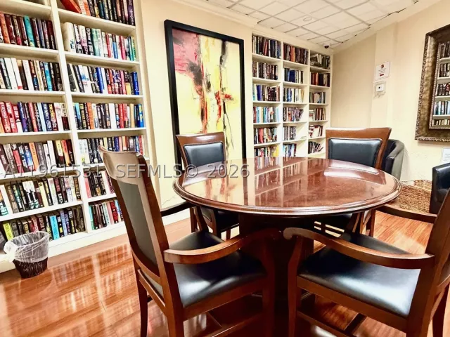 2-bedroom condo for sale in Aventura - 3530 Mystic Pointe Dr 2605 - MondialRealty