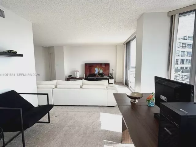 2-bedroom condo for sale in Aventura - 3530 Mystic Pointe Dr 2605 - MondialRealty