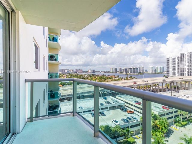 Apartment for sale  Unit #1105 - photo 7492241