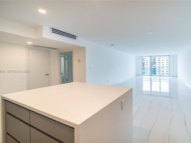 Apartment for sale  Unit #1105 - photo 7492248