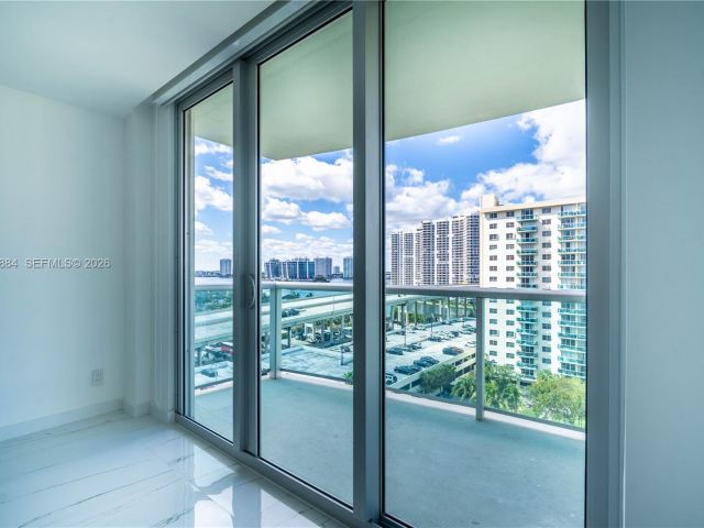 Apartment for sale  Unit #1105 - photo 7492252