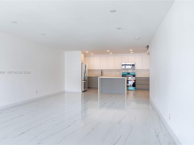 Apartment for sale  Unit #1105 - photo 7492255