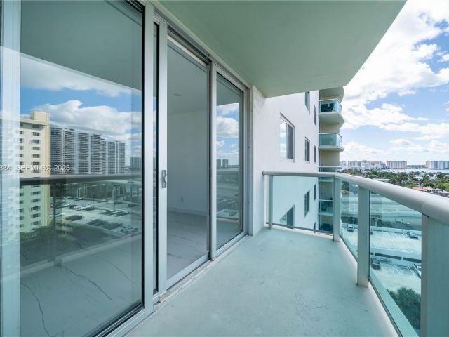 Apartment for sale  Unit #1105 - photo 7492257