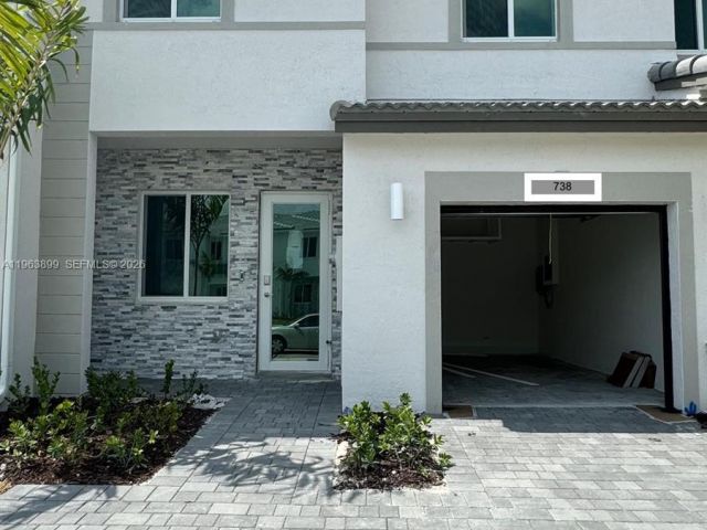 3-bedroom home for rent in Homestead - 738 SE 13 ct . - MondialRealty