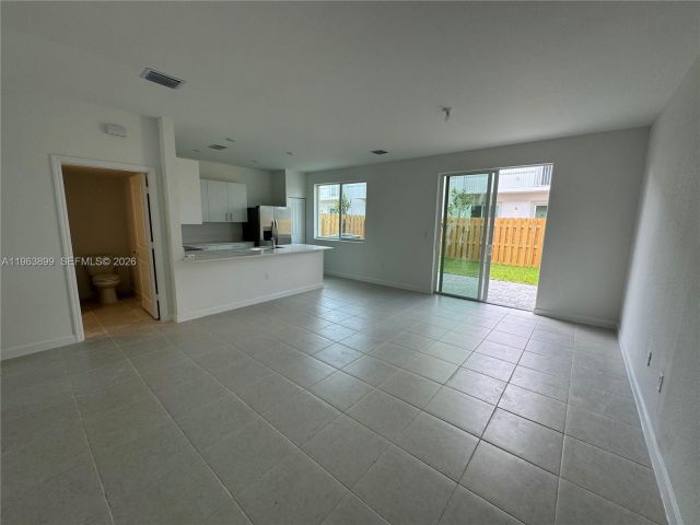 3-bedroom home for rent in Homestead - 738 SE 13 ct . - MondialRealty