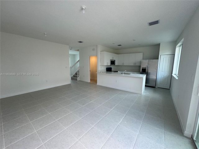 3-bedroom home for rent in Homestead - 738 SE 13 ct . - MondialRealty