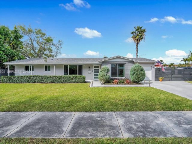 Home for sale at 8100 SW 92nd Ct - photo 7464443