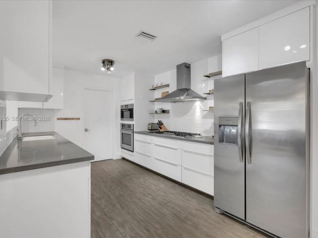 Home for sale at 8100 SW 92nd Ct - photo 7464453