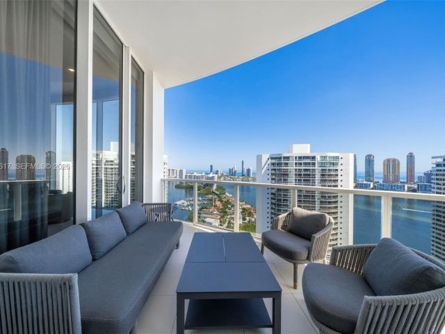 Apartment for sale  Unit #PH-1 - photo 7441302