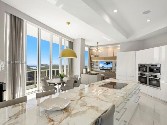 Apartment for sale  Unit #PH-1 - photo 7441307