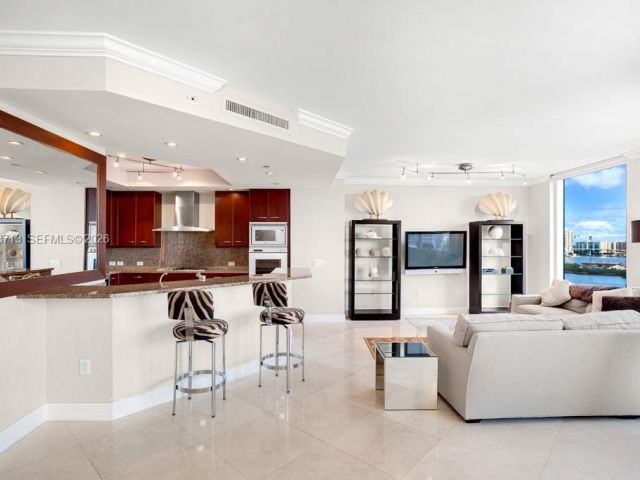 Apartment for rent  Unit #1404 - photo 7415653