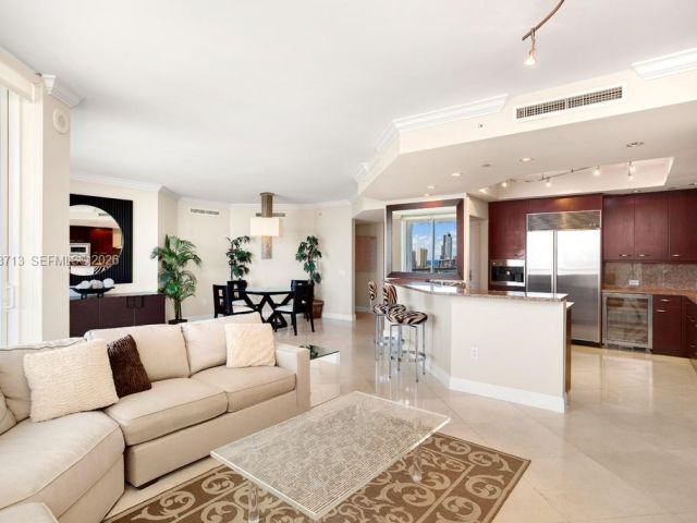 Apartment for rent  Unit #1404 - photo 7415654