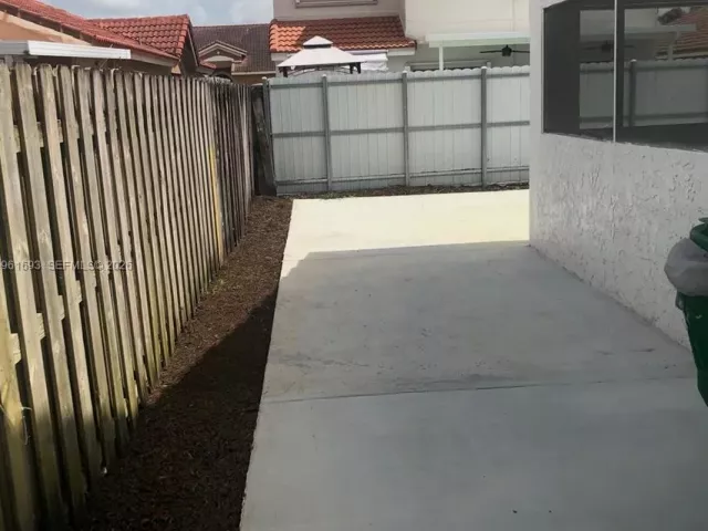 3-bedroom home for sale in Miami Gardens - 5531 NW 188th St - MondialRealty