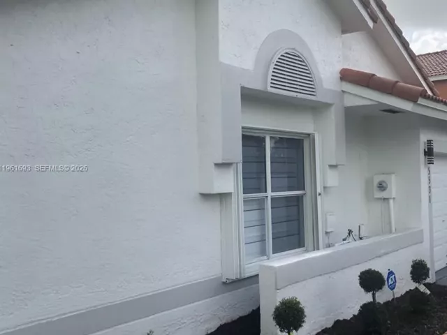 3-bedroom home for sale in Miami Gardens - 5531 NW 188th St - MondialRealty