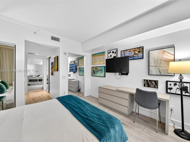 Apartment for sale  Unit #3703 - photo 7415097