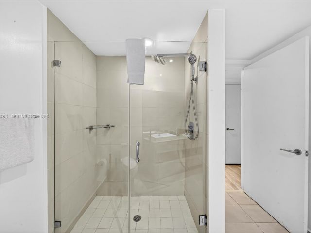 Apartment for sale  Unit #3703 - photo 7415102