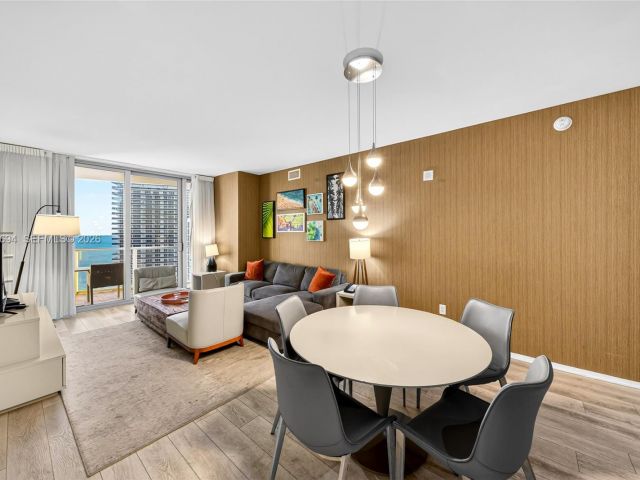 Apartment for sale  Unit #3703 - photo 7415106