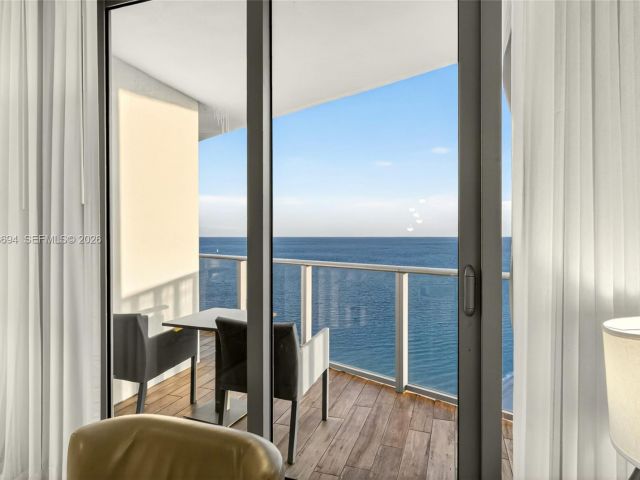 Apartment for sale  Unit #3703 - photo 7415112