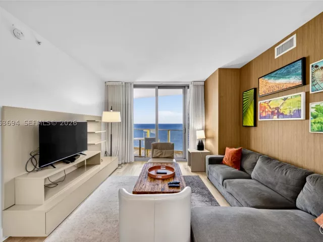 2-bedroom condo for sale in Hollywood - 4111 S Ocean Dr 3703 - MondialRealty