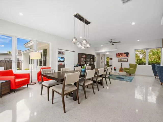 4-bedroom home for sale in Miami Beach - 4595 N Jefferson Ave - MondialRealty