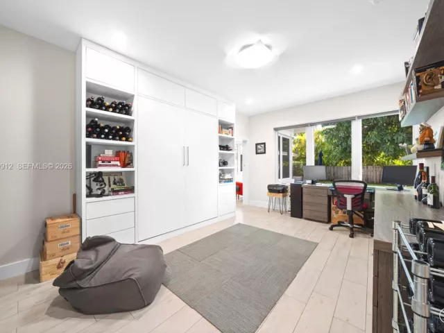 4-bedroom home for sale in Miami Beach - 4595 N Jefferson Ave - MondialRealty