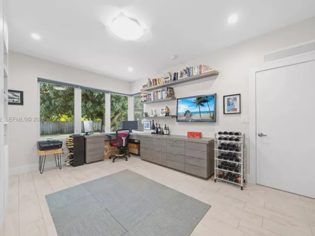 4-bedroom home for sale in Miami Beach - 4595 N Jefferson Ave - MondialRealty