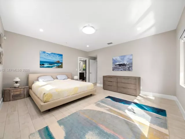 4-bedroom home for sale in Miami Beach - 4595 N Jefferson Ave - MondialRealty
