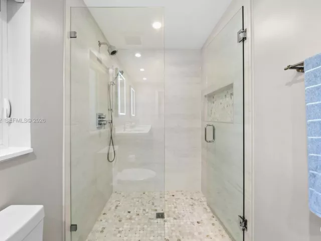 4-bedroom home for sale in Miami Beach - 4595 N Jefferson Ave - MondialRealty