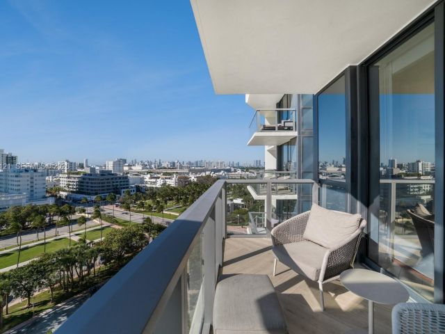 Apartment for sale  Unit #1010 - photo 7414836