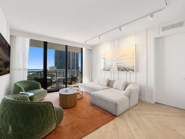 Apartment for sale  Unit #1010 - photo 7414839