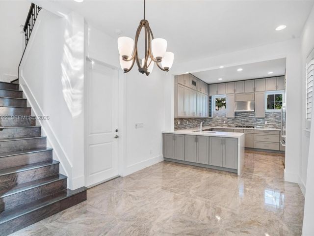 Home for rent at 1757 NE 9th St - photo 7482628