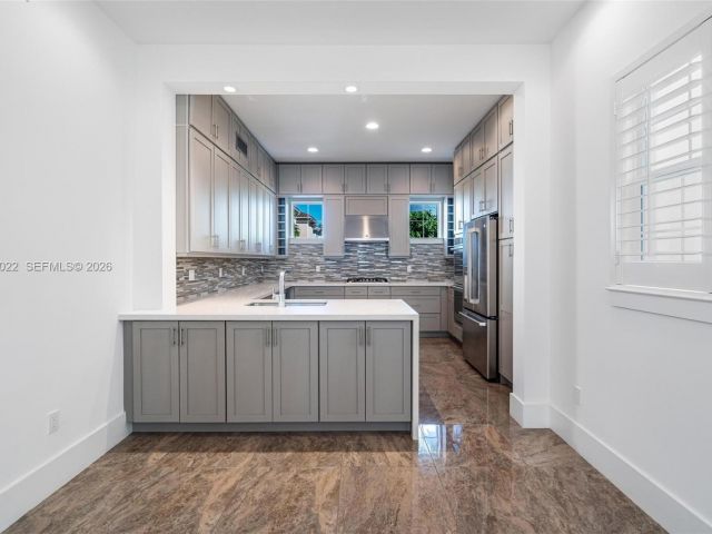 Home for rent at 1757 NE 9th St - photo 7482634