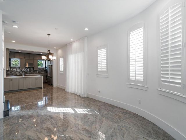 Home for rent at 1757 NE 9th St - photo 7482638