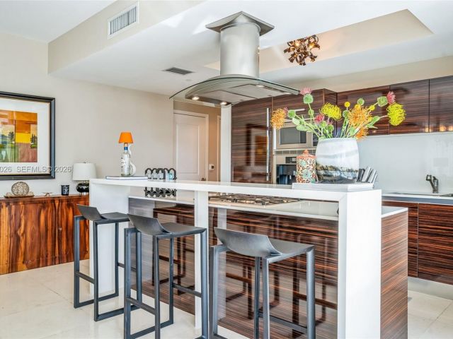 Apartment for rent  Unit #S-403 - photo 7413311