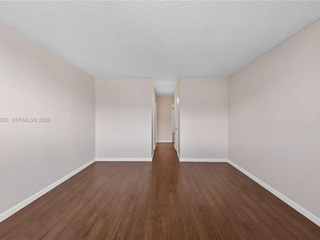 Apartment for sale  Unit #1107 - photo 7447632