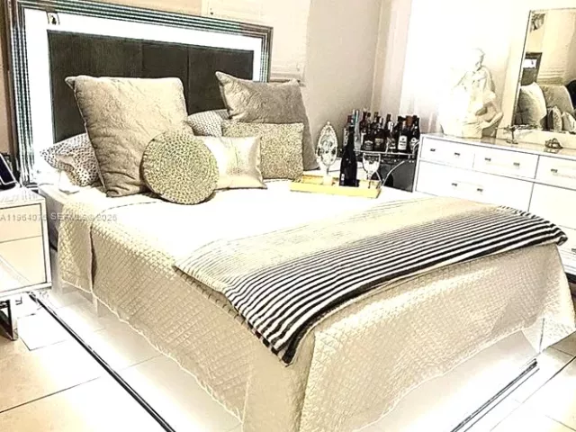 4-bedroom home for sale in Miami Gardens - 2800 NW 173rd Ter - MondialRealty