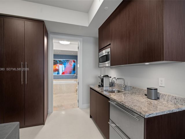 Apartment for rent  Unit #2515 - photo 7421371