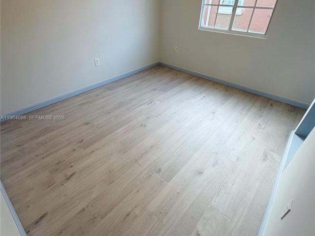 Home for rent at 2881 NE 185th St 102 - photo 7513926