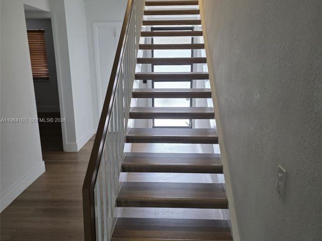 3-bedroom home for rent in Pembroke Pines - 10951 Cypress Rd 10951 - MondialRealty