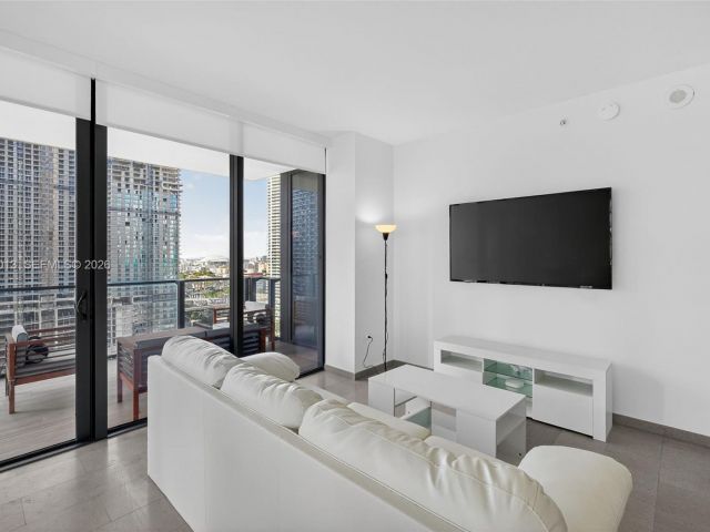 Apartment for sale  Unit #1702 - photo 7509245