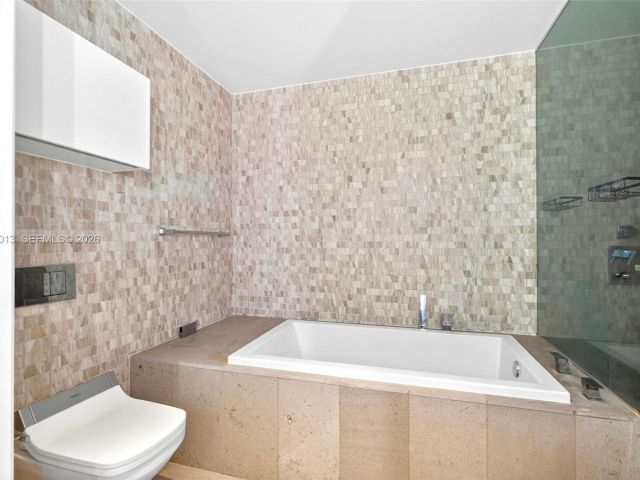 Apartment for sale  Unit #1702 - photo 7509252