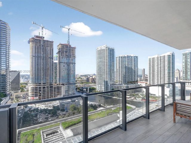 Apartment for sale  Unit #1702 - photo 7509253