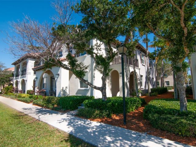 Home for rent at 4357 Cascada Cir 4357 - photo 7451022