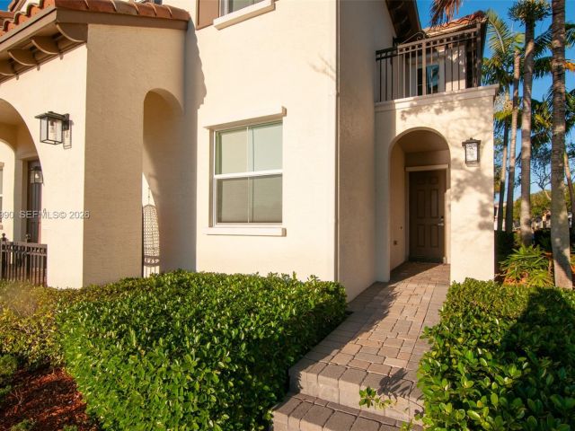 Home for rent at 4357 Cascada Cir 4357 - photo 7451024