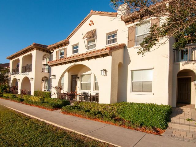 Home for rent at 4357 Cascada Cir 4357 - photo 7451025