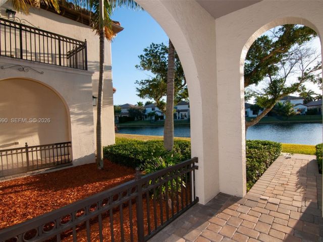 Home for rent at 4357 Cascada Cir 4357 - photo 7451028