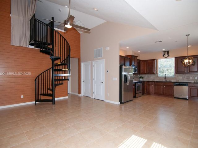 Home for rent at 4357 Cascada Cir 4357 - photo 7451035