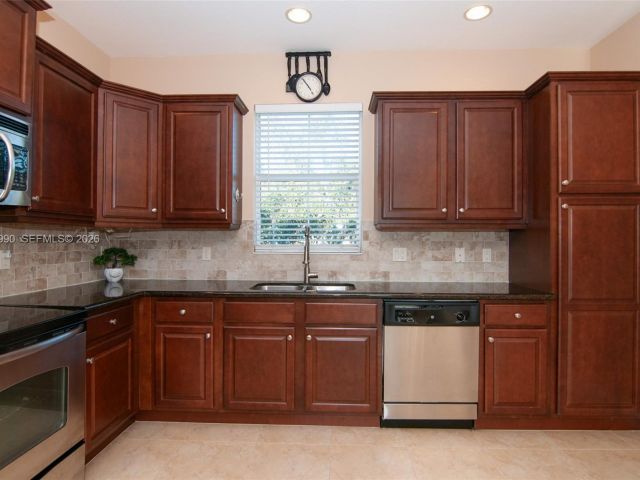 Home for rent at 4357 Cascada Cir 4357 - photo 7451037